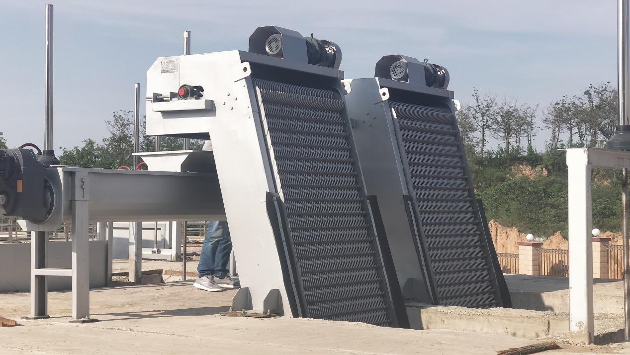 回轉(zhuǎn)式機(jī)械格柵怎么選型？